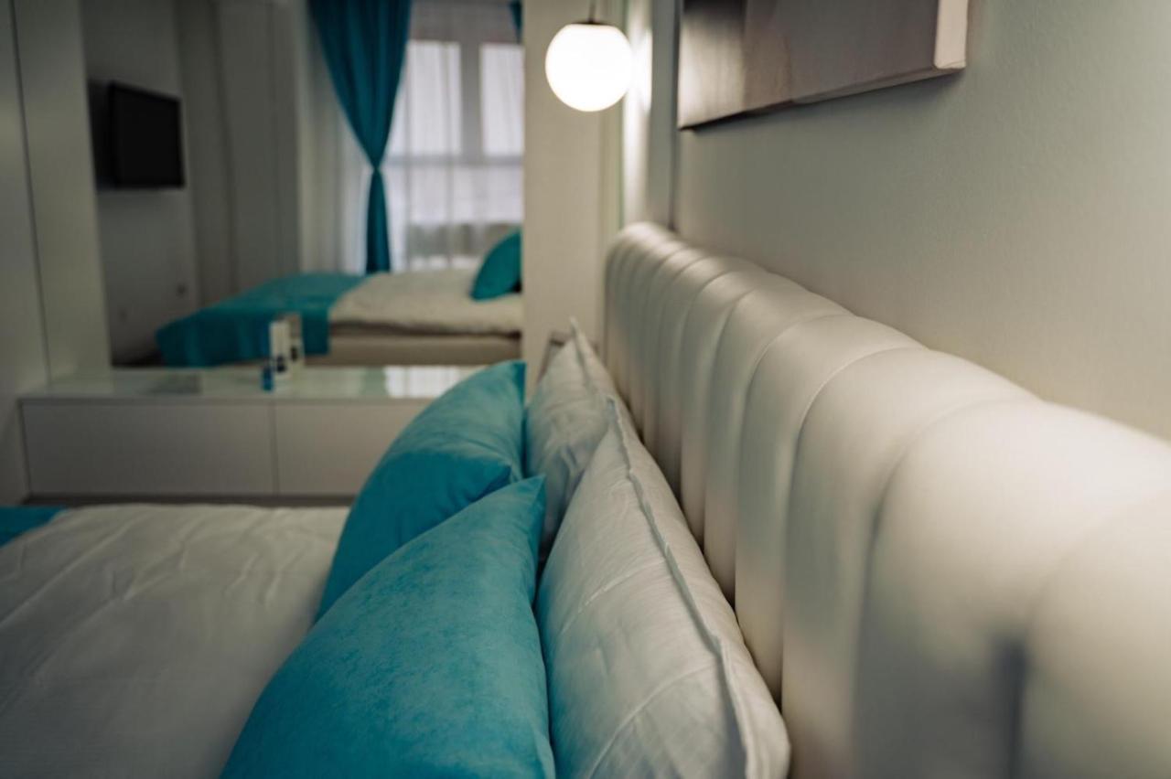 Turcoazlux Apartments Орадеа Екстериор снимка