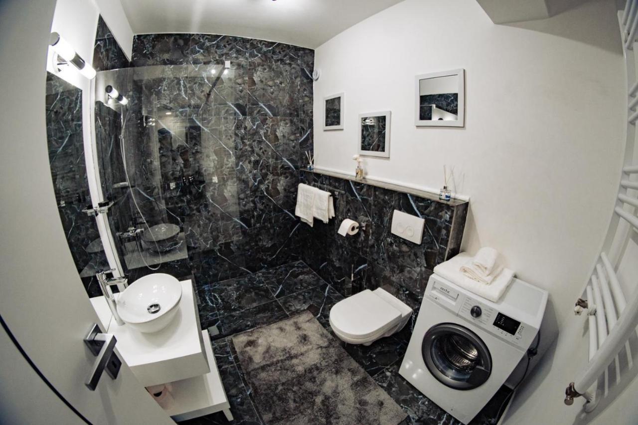 Turcoazlux Apartments Орадеа Екстериор снимка
